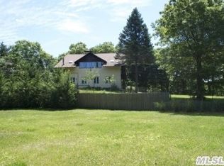 30 Hartwell Ln, Southampton, NY 11968