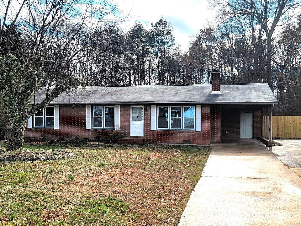 1st image of 121 Lou Dr