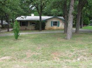 308 Walnut Ave, Azle, TX 76020