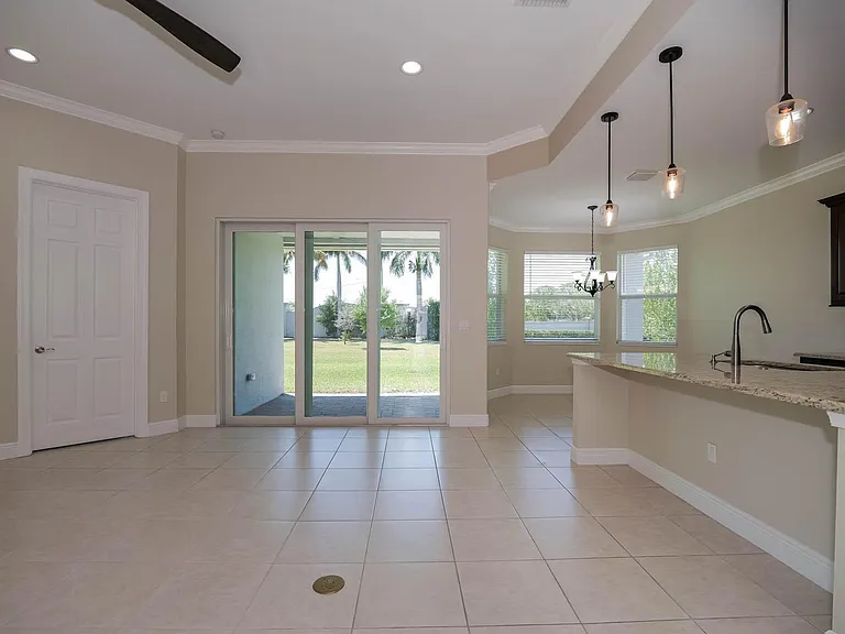 2529 Bella Vista Cir — Photo 7