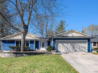 719 Riverside Dr, Linden, MI, 48451