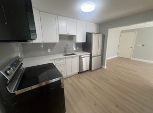 20 Wolf Rd #D64, Lebanon, NH 03766