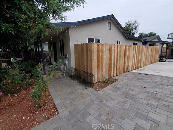 2nd image of 411 E Angeleno Ave