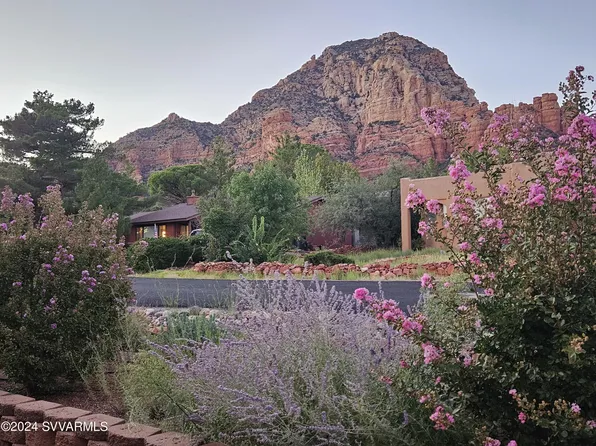 2215 LARIAT Road, Sedona, AZ 86336