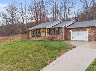 439 Rivendell Rd, Ashland, KY 41102