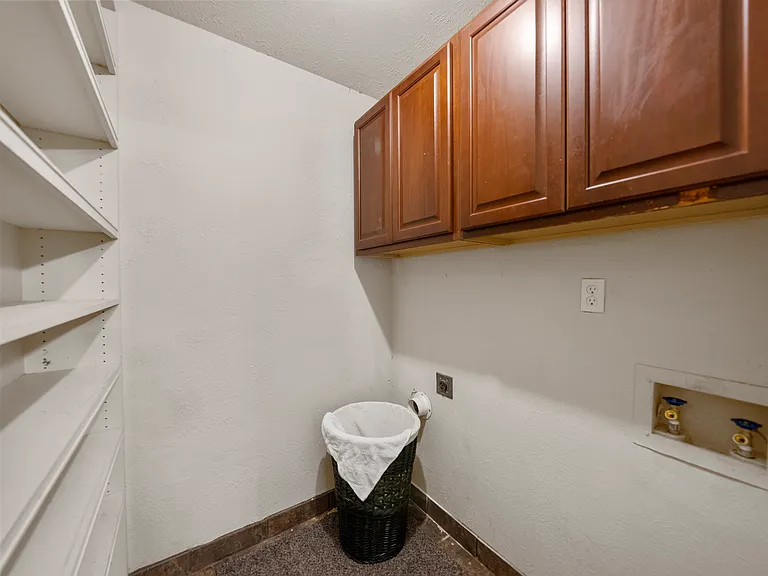 1320 Clearview Dr — Photo 23