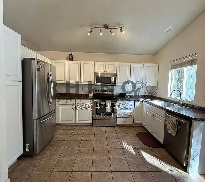 14375 S Lapis Dr