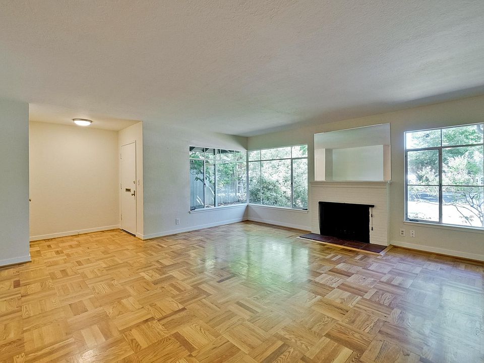 1st image of 519 Jackson Dr