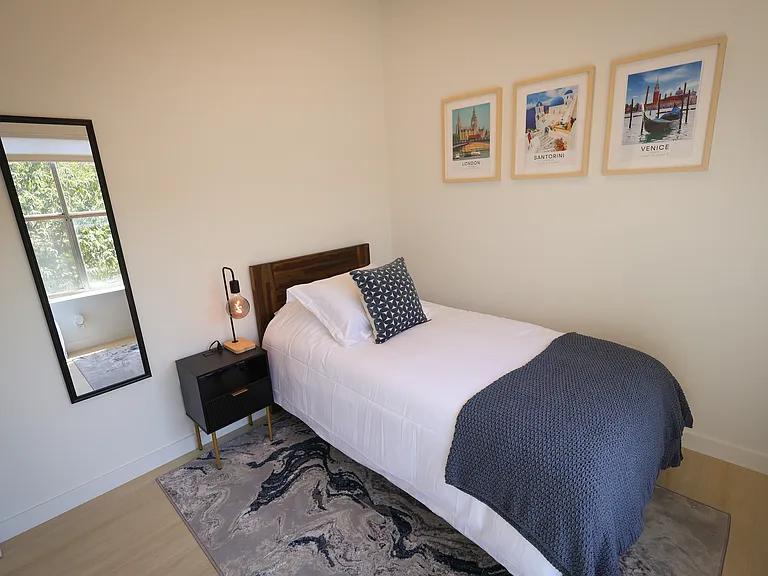 2nd bedroom.