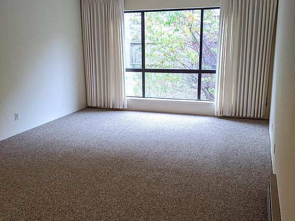5th image of 455 Alida Way #16