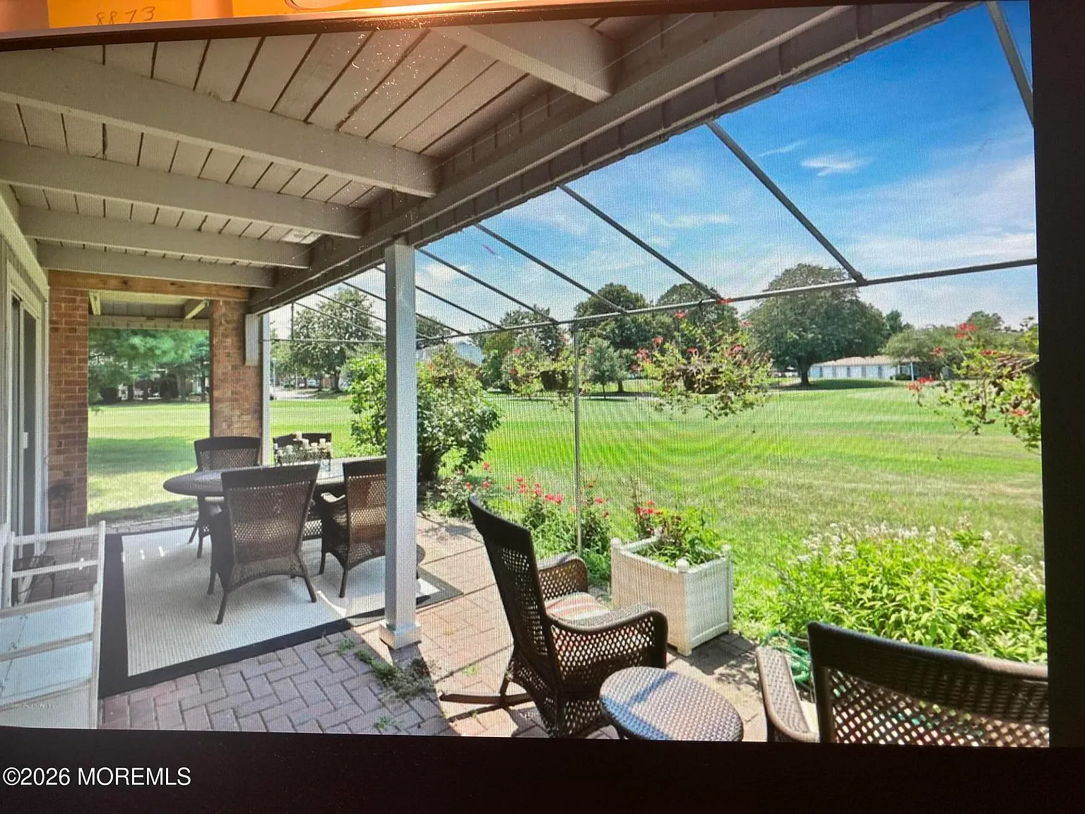 2 bed, 2.5 bath, 1400 sqft, $17,900 — Photo 3