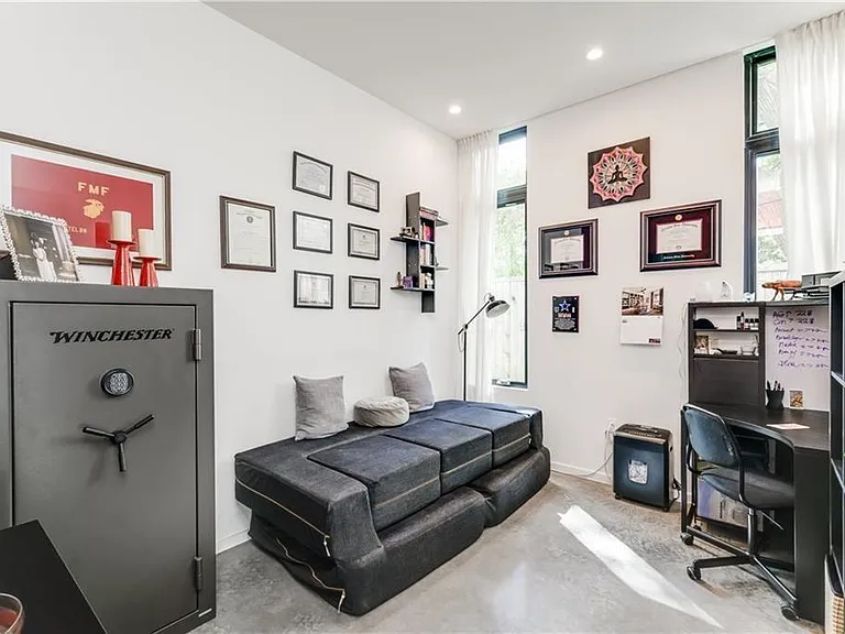 1401 Alegria Rd #B — Photo 19