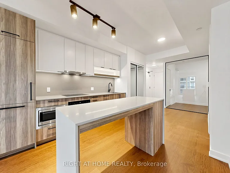 91 Montclair Ave #521 — Photo 11