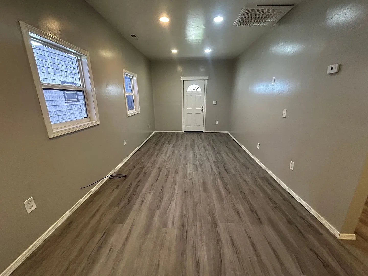 Charming 2-Bed Home Near Ottawa Park & University of Toledo — Photo 3