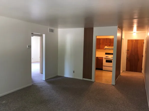 1100 Center Ave APT 202, Bay City, MI 48708