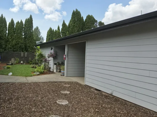 1585 Distinctive Ct S #1585, Salem, OR 97306