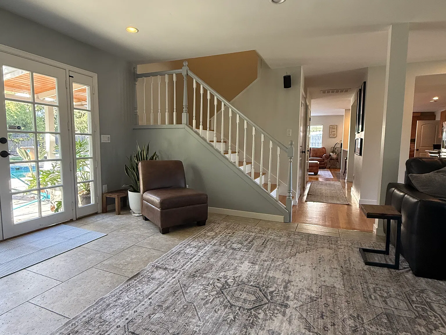4 bed, 2.5 bath, 2150 sqft, $5,500 — Photo 4