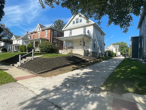 4th image of 227 Franklin St