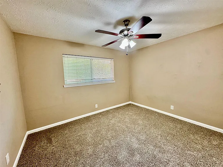 28922 Savannah Dr — Photo 18
