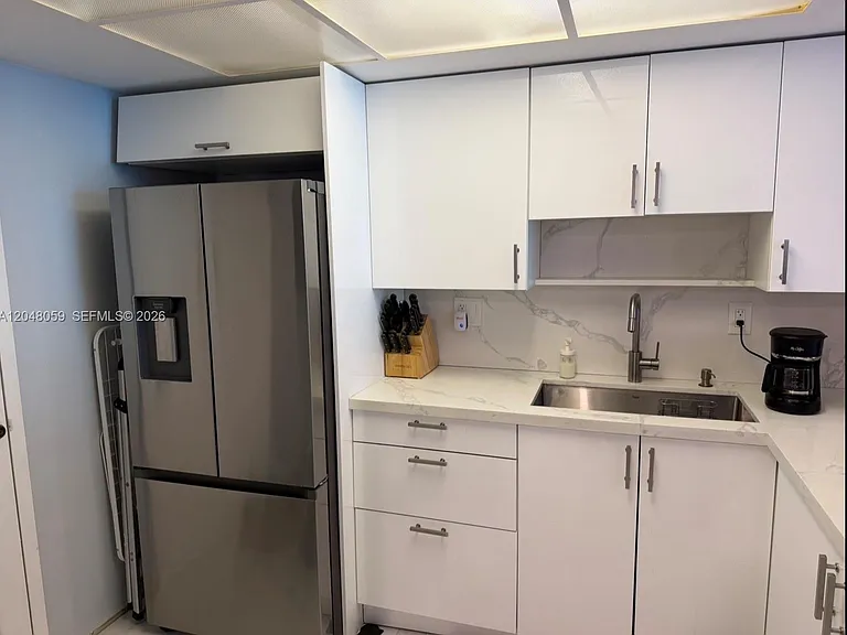 3140 S Ocean Dr #1003 — Photo 13