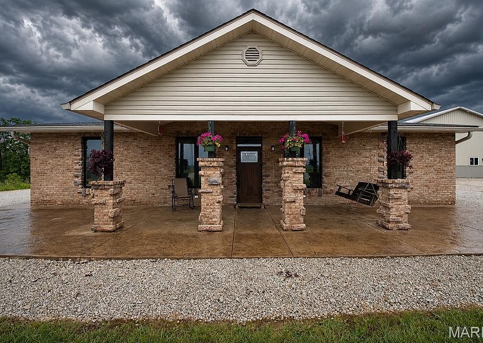 1st image of 10076 Puckett Rd