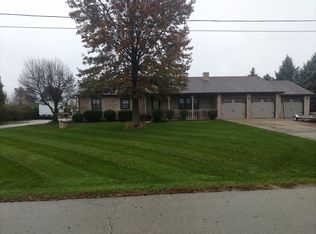 17523 W Spangler Rd, Elwood, IL 60421