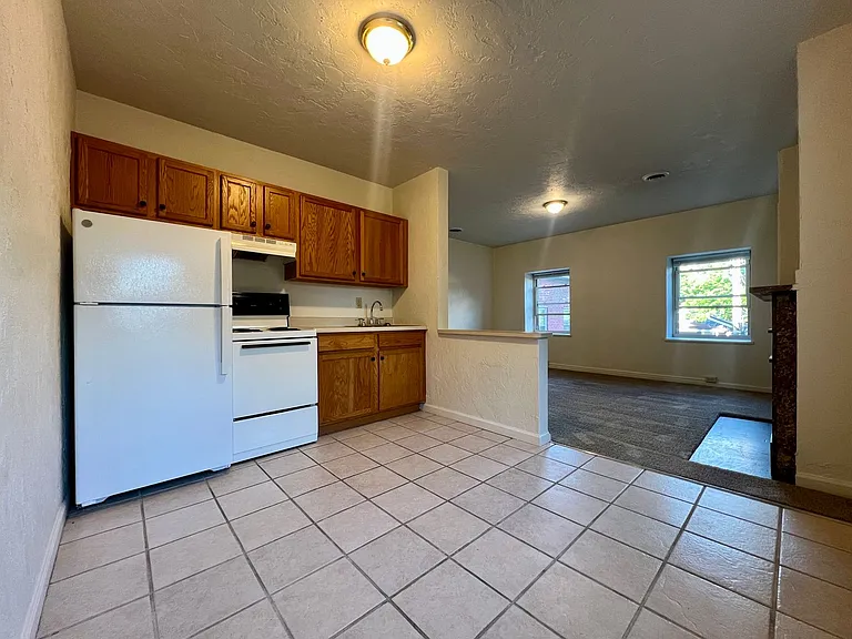 521 Isabella St — Photo 1