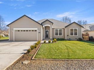 18094 Spyglass Rd, Hidden Valley Lake, CA 95467