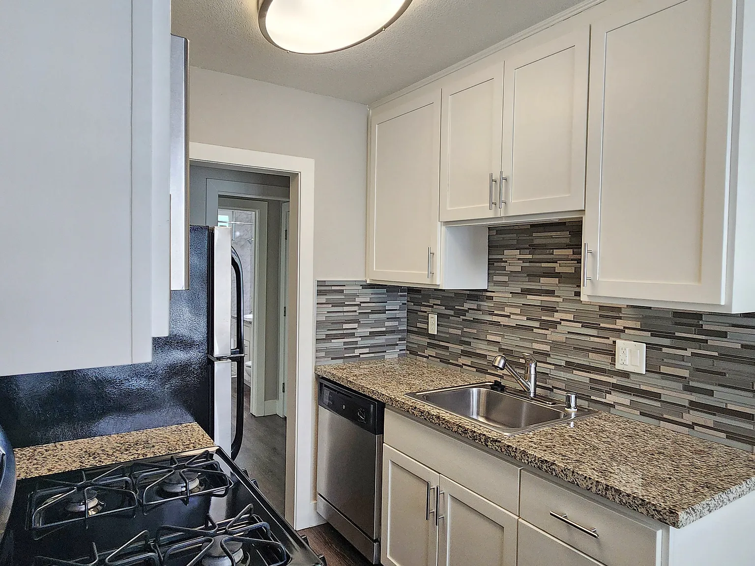 1 bed, 650 sqft, $1,495 — Photo 4
