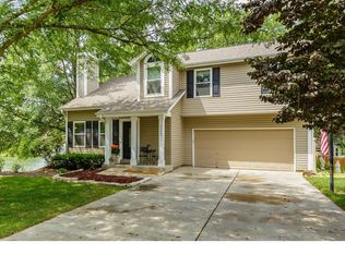 122 Walnut Hill Dr, Saint Charles, MO