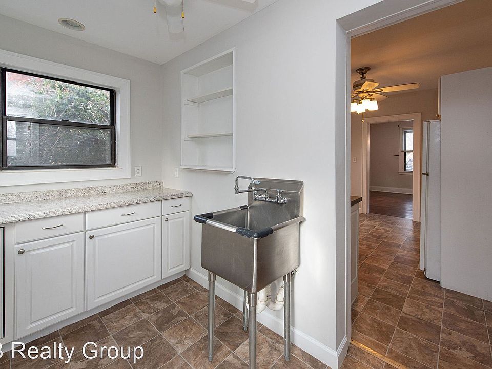 1st image of 2655 Pancoast Ave