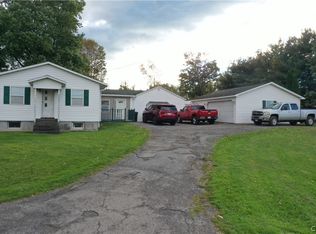 7528 Grant Avenue Rd, Auburn, NY 13021
