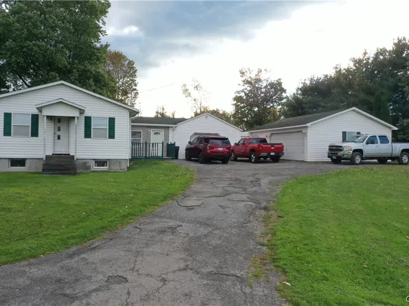 7528 Grant Avenue Rd, Auburn, NY 13021