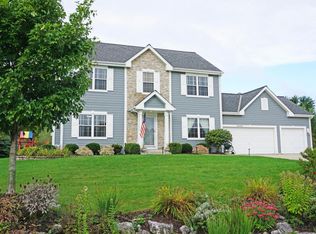 W351N5775 Westshore Rd, Oconomowoc, WI 53066