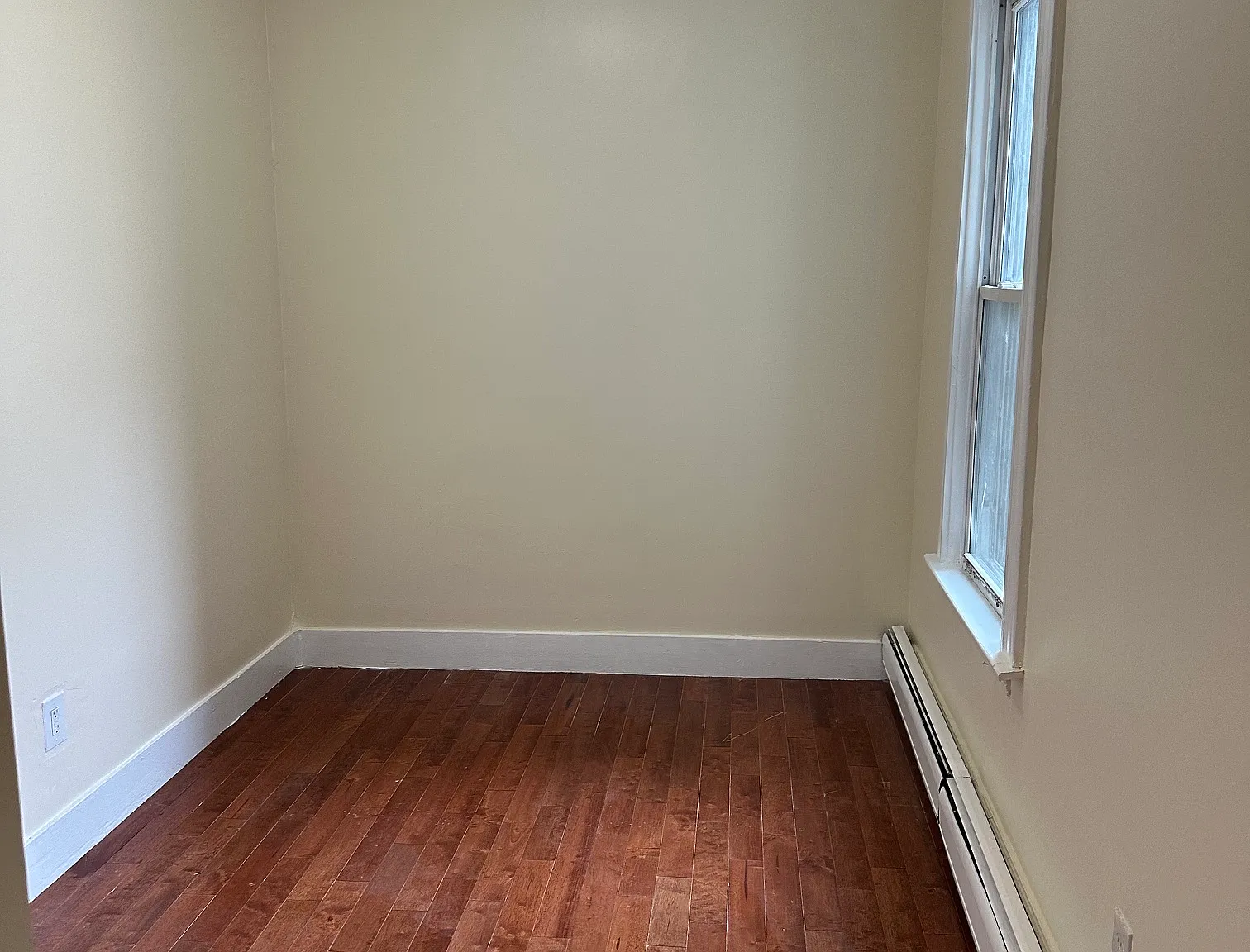 224 Chelsea St — Photo 4