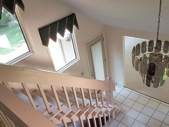 5th image of 4802 W Lynnbrook Dr