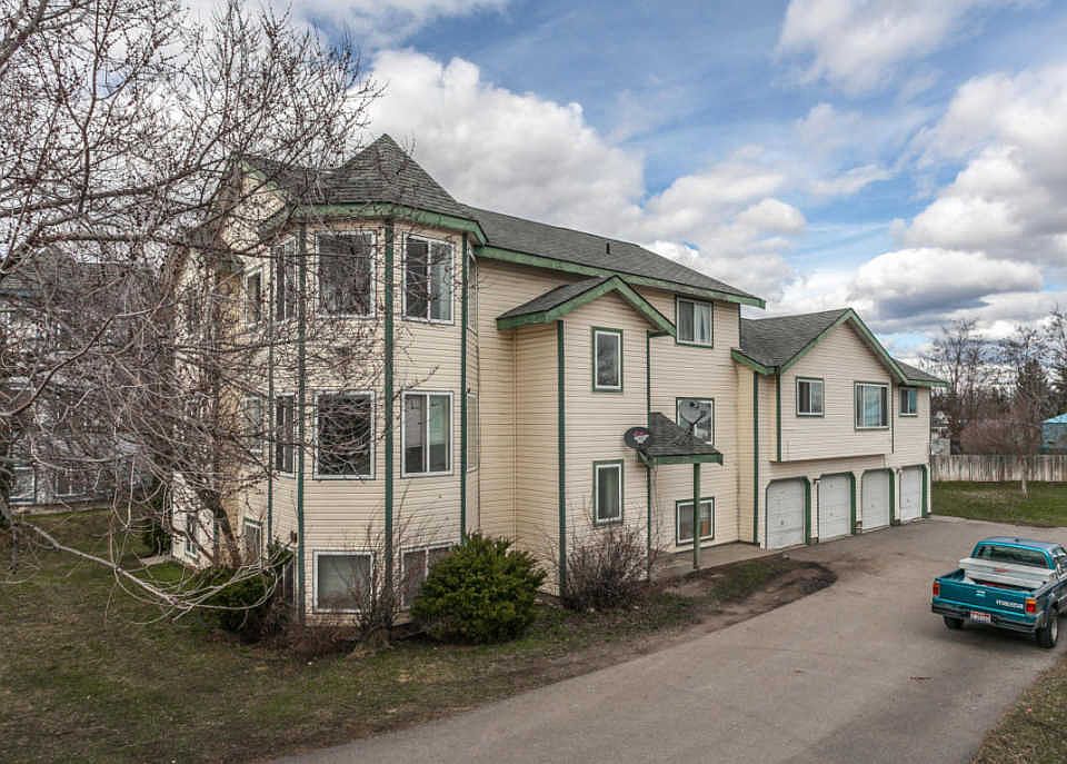 1st image of 840 N Siony Ln