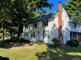 9524 12th Rd, Argos, IN 46501