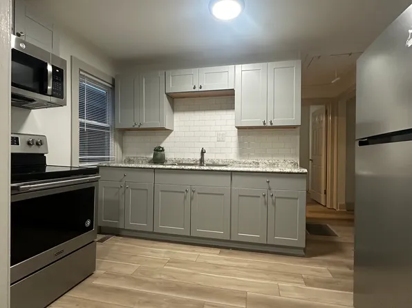 940 Beecher St, Louisville, KY 40215