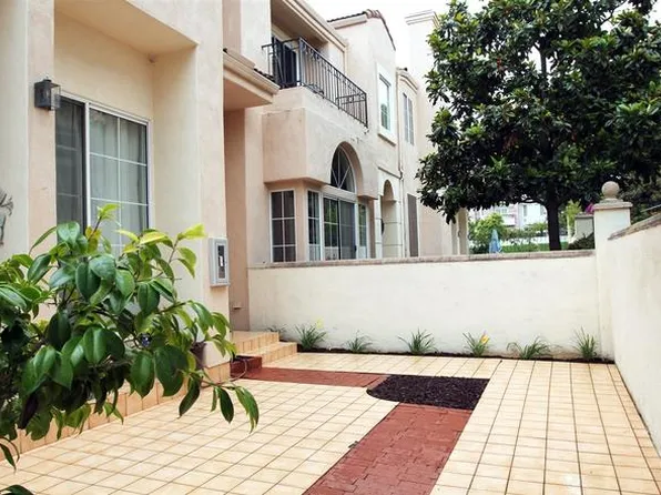 5165 Renaissance Ave Unit C, San Diego, CA 92122