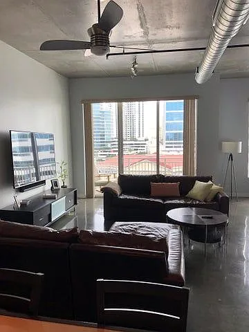 313 NE 2nd St #901 — Photo 3