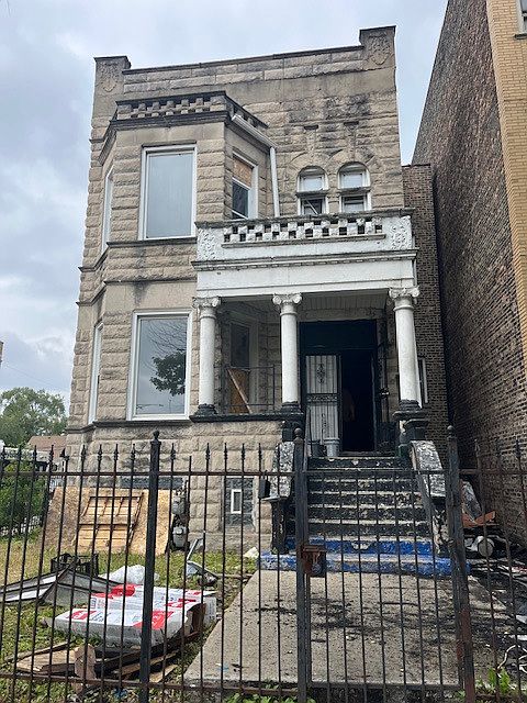 1st image of 3356 W Douglas Blvd