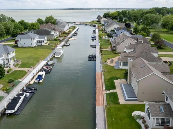 2091 S Bristol Dr, Lakeside Marblehead, OH 43440