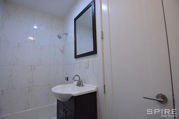 Rented by Spire Group | media 28