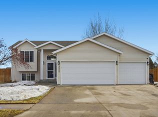3900 13th St S, Moorhead, MN 56560