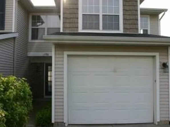 1790 Grand Ct NE, Grand Rapids, MI 49525