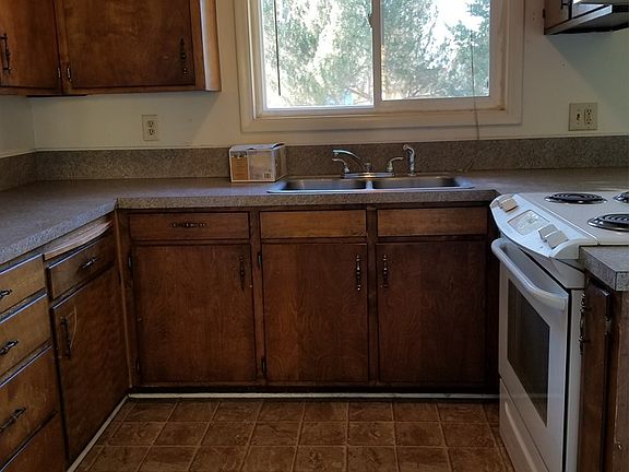 5th image of 547 Neptune Dr