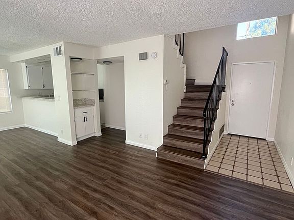 5th image of 555 Azusa Ave APT 15