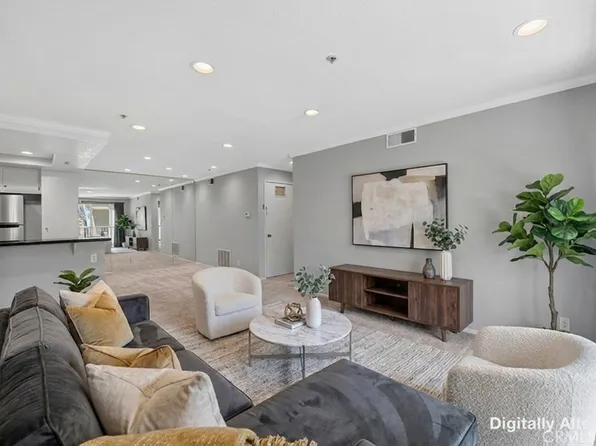 2800 Keller Dr APT 70, Tustin, CA 92782