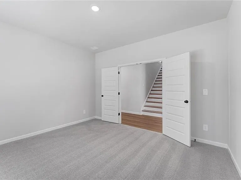 2929 Sweet Red Cir — Photo 16